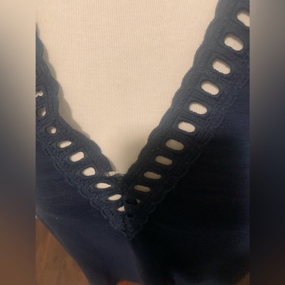 Hollister Embroidered Blue Tank Top - Picture 4 of 4